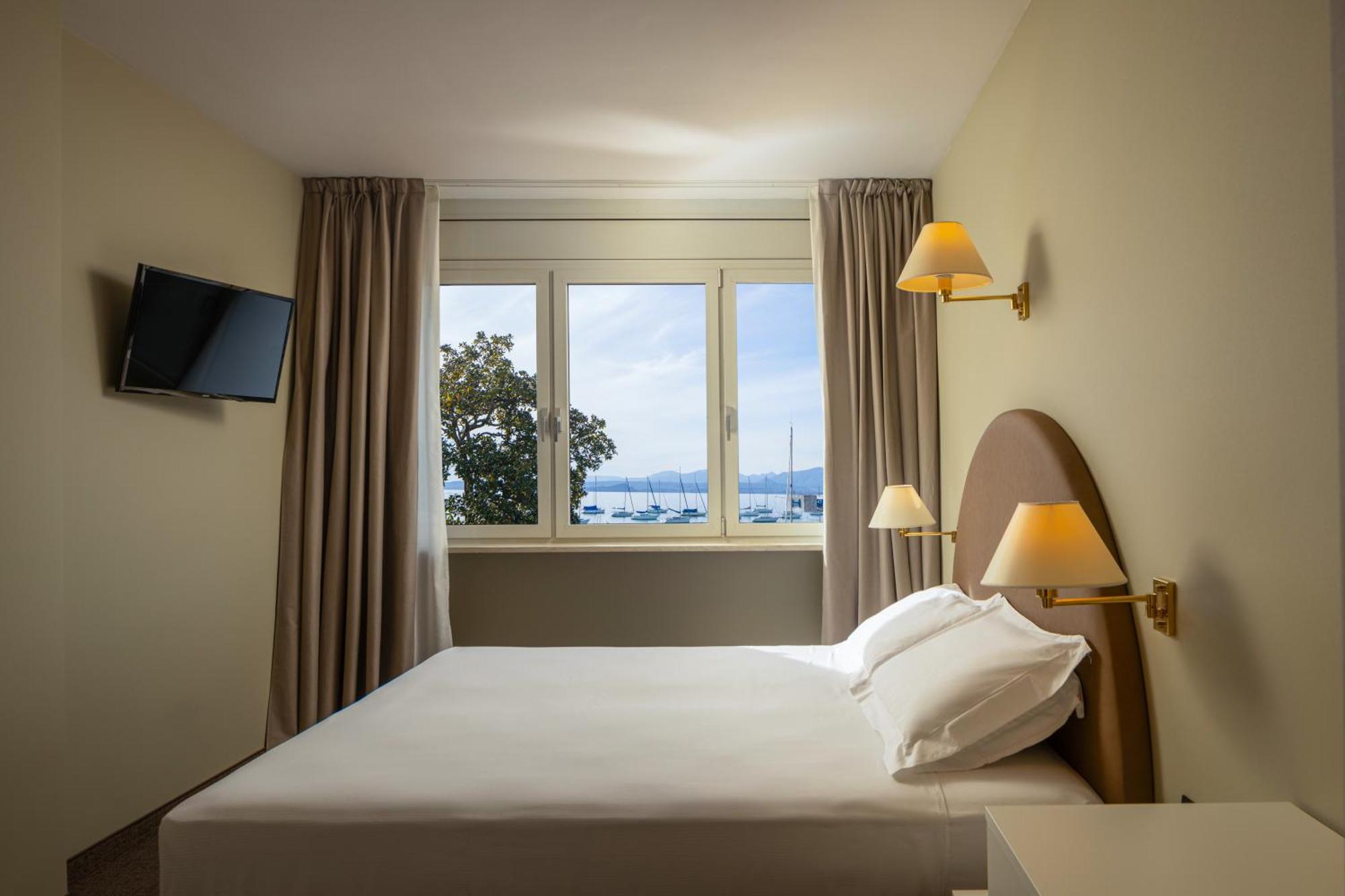 Hotel Nettuno Бардоліно Екстер'єр фото