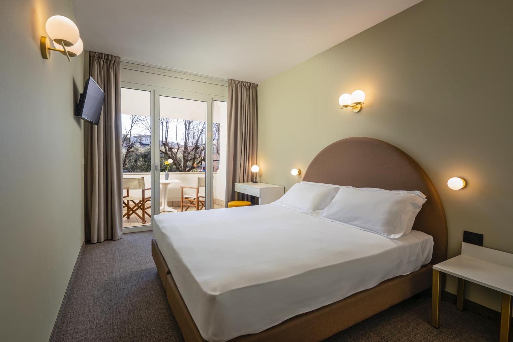 Hotel Nettuno Бардоліно Екстер'єр фото