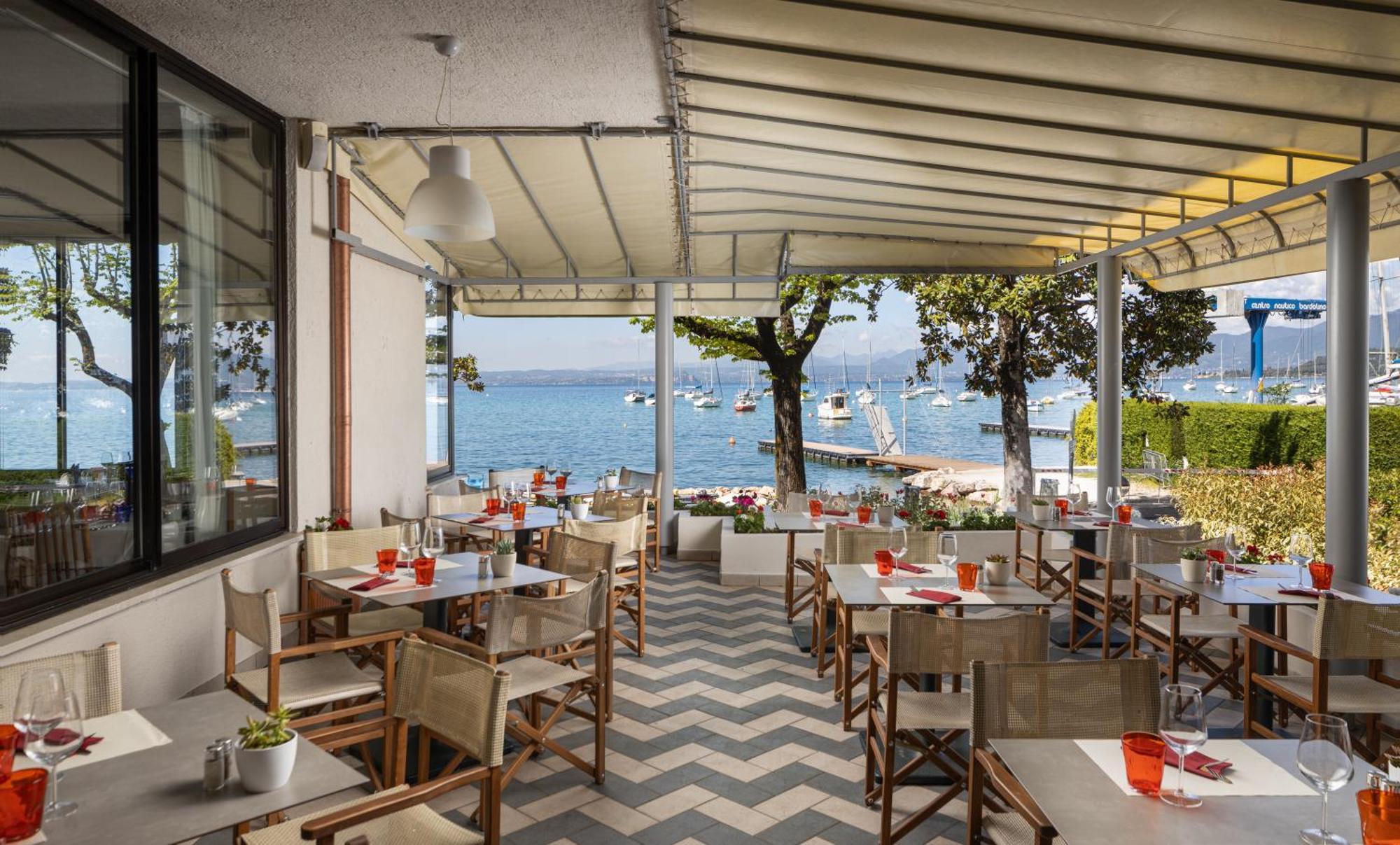 Hotel Nettuno Бардоліно Екстер'єр фото