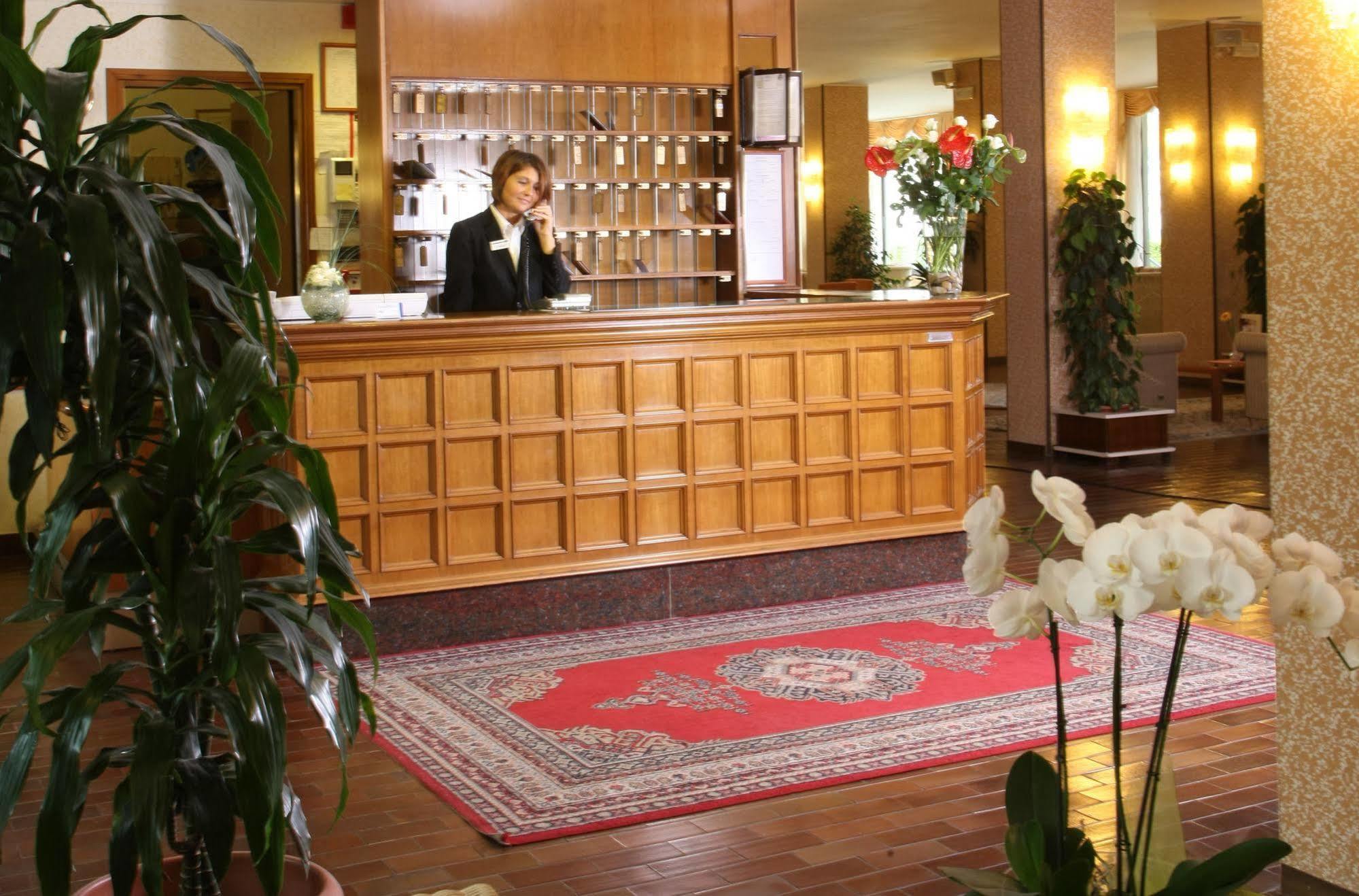 Hotel Nettuno Бардоліно Екстер'єр фото