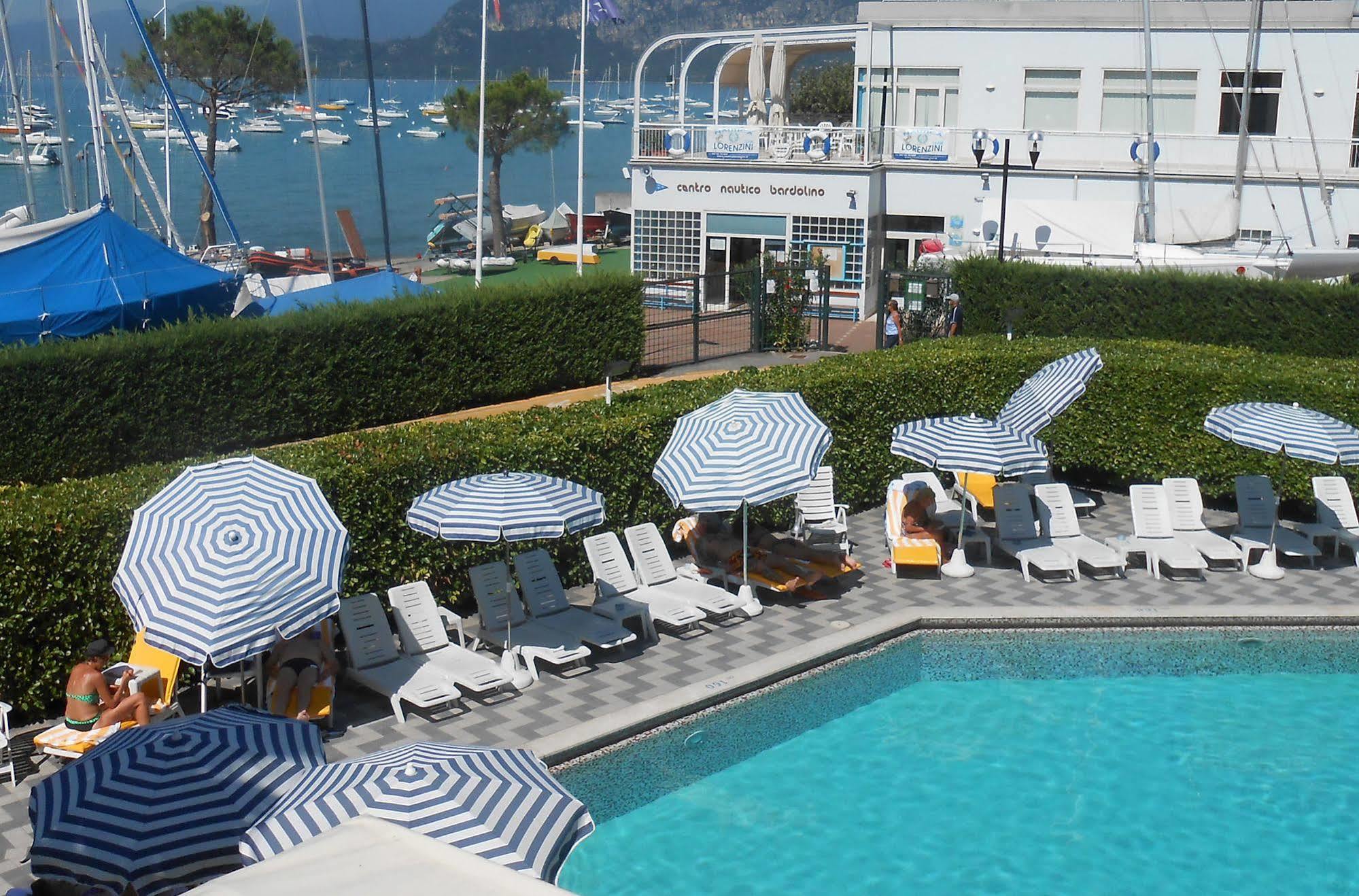 Hotel Nettuno Бардоліно Екстер'єр фото