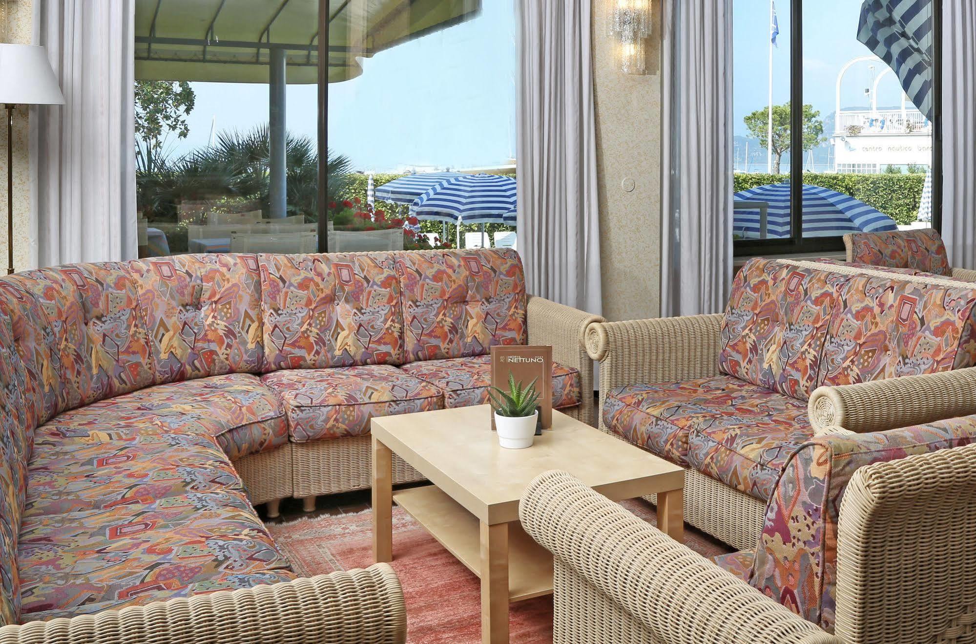 Hotel Nettuno Бардоліно Екстер'єр фото
